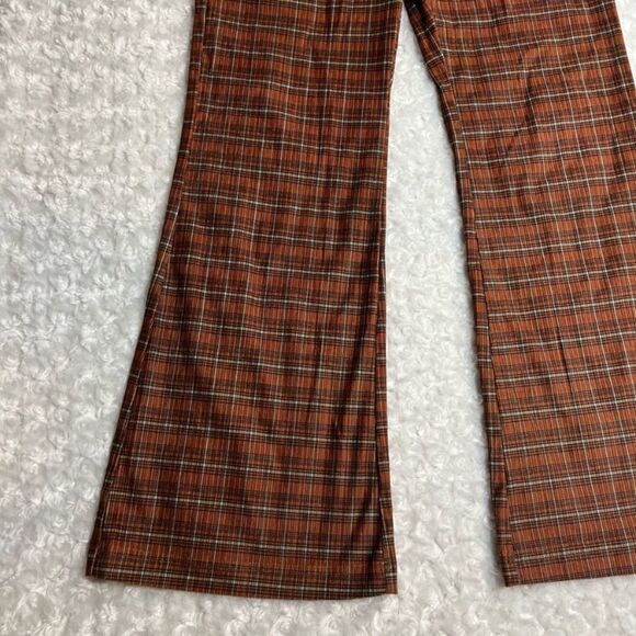 NWOT Cider plaid corduroy flare leg pants size large 🦋 - Picture 3 of 8